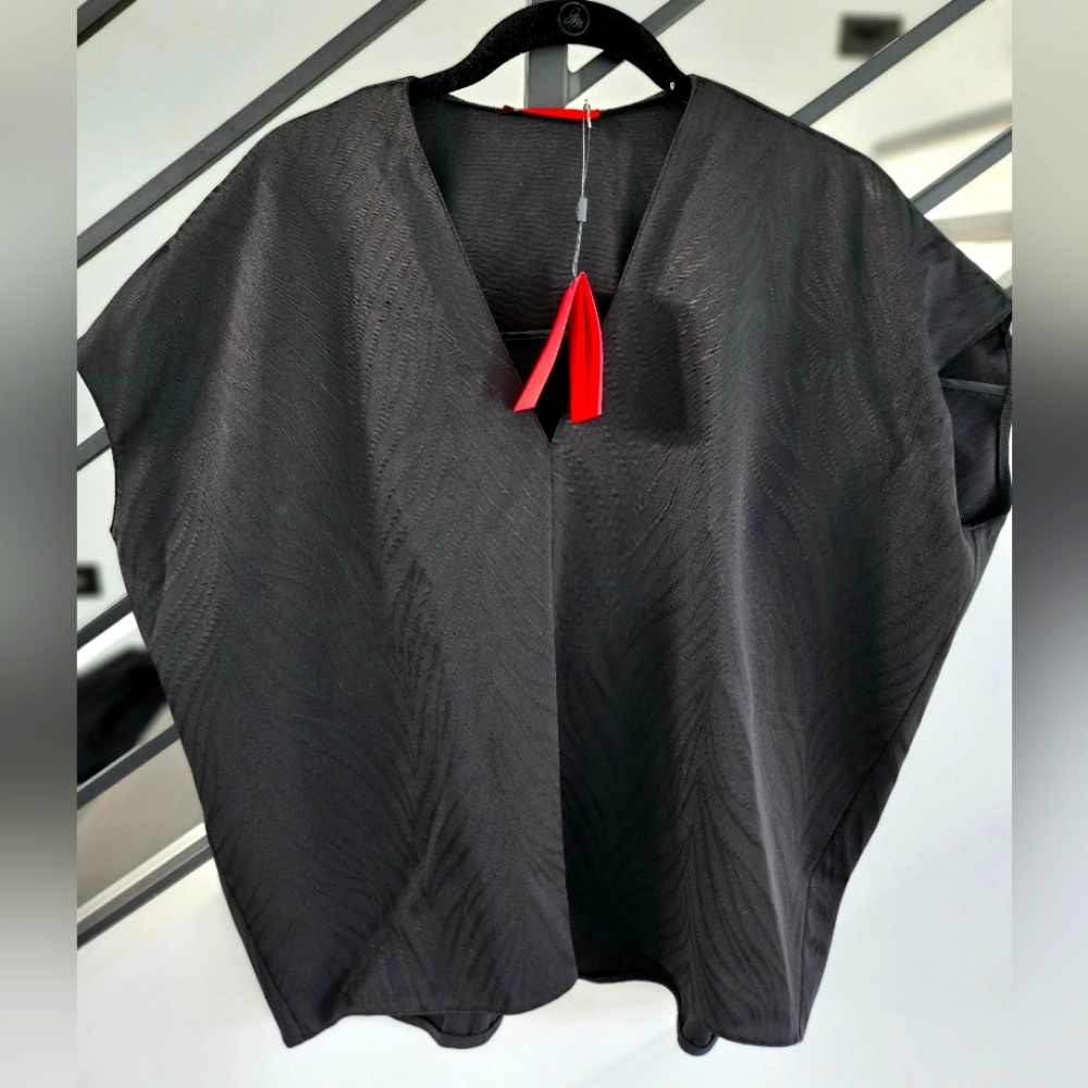 Carolina Herrera Silk Blend Cap Sleeved Vneck Medium Top